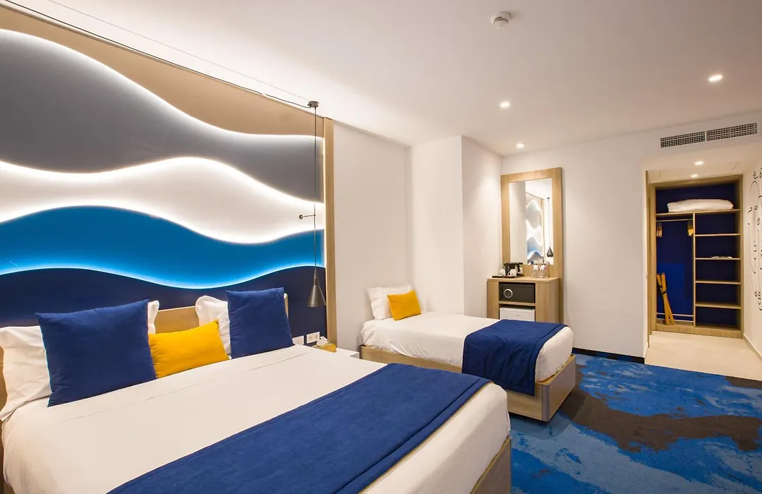 Hotel Carlton-1